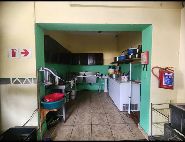 RETAIL FOR SALE IN MALVERN